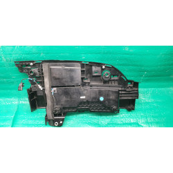 L8B2-13404-DD Land Rover Defender Right LED Tail Lamp 2020-2023