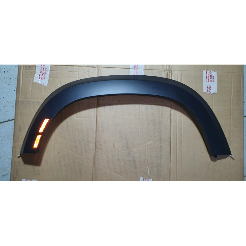 L8BM-16A075-AB Land Rover Defender Left Front Wheel Fender Arch Flare