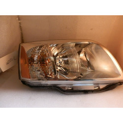 MN150664 Mitsubishi Endeavor Right Headlight 2004-2010