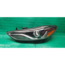 92101-F24 Hyundai Elantra Sport Left Xenon Headlight 2017-2018