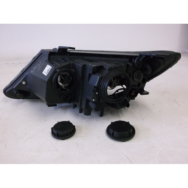 92102-1U600 Kia Sorento Right LED Halogen Headlight 2014-2015 92102-1U500