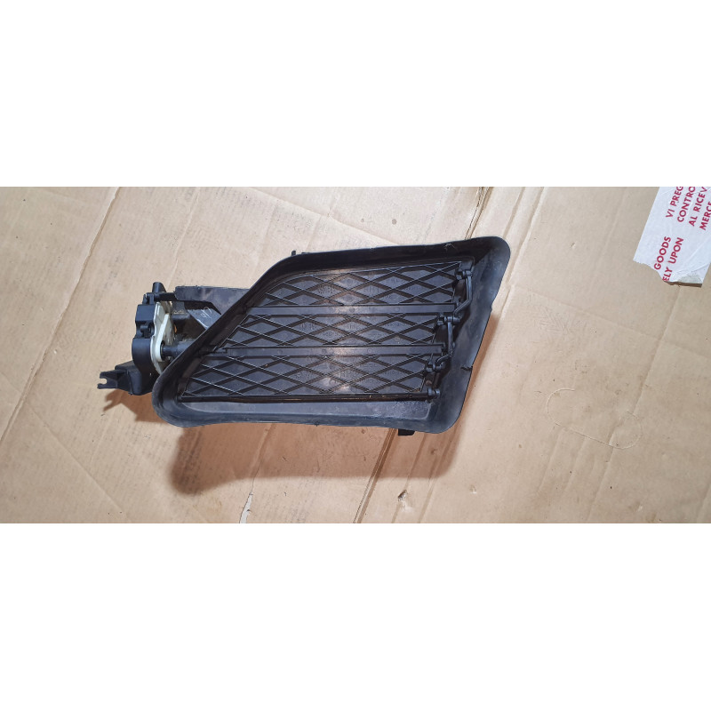 1058007-00-J Tesla Model S Right Active Louver Shutter Grill 2016-2020