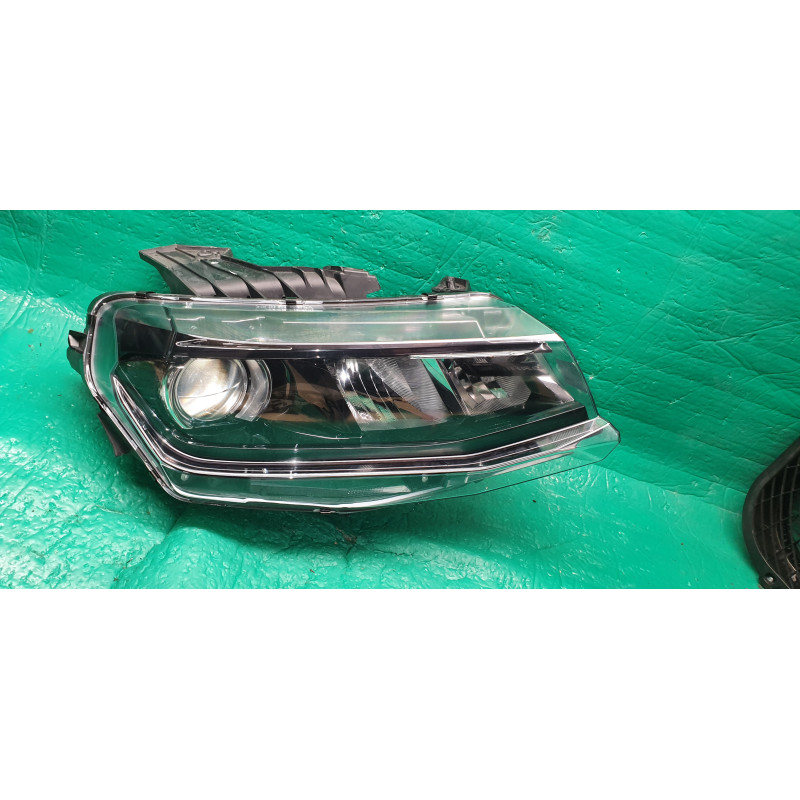 84078850 Chevrolet Camaro Right Halogen Headlight 2016-2018 23509012