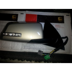25890802 GMC Acadia Right Power Heated LED Turn Mirror 2009-2014
