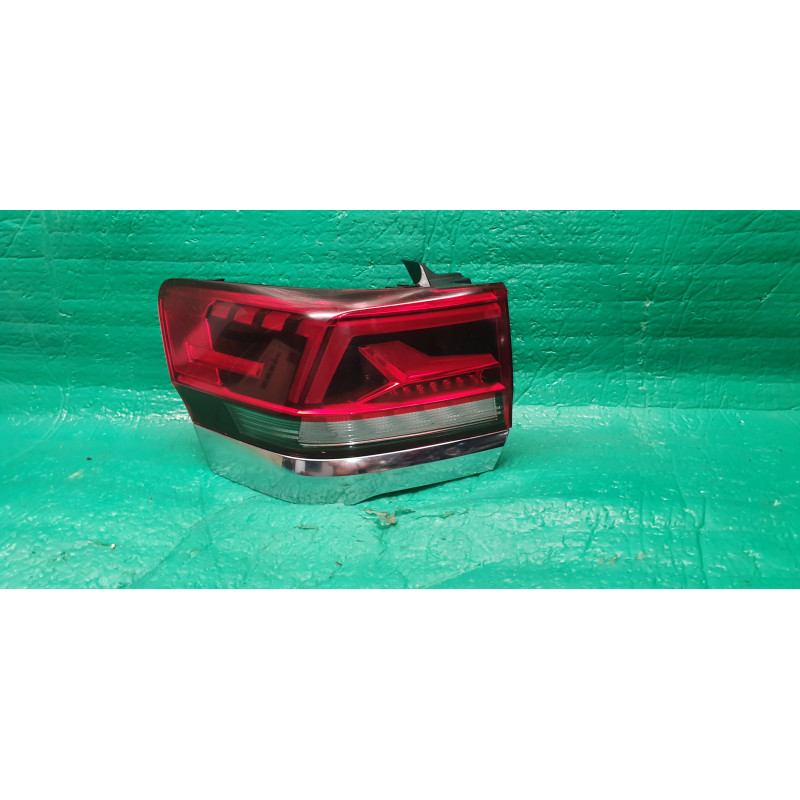 3CN945095D Volkswagen Atlas Chrome IQ Light LED Tail Lamp 2020-2025