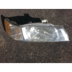 Honda Odyssey Right Headlight 1999-2004