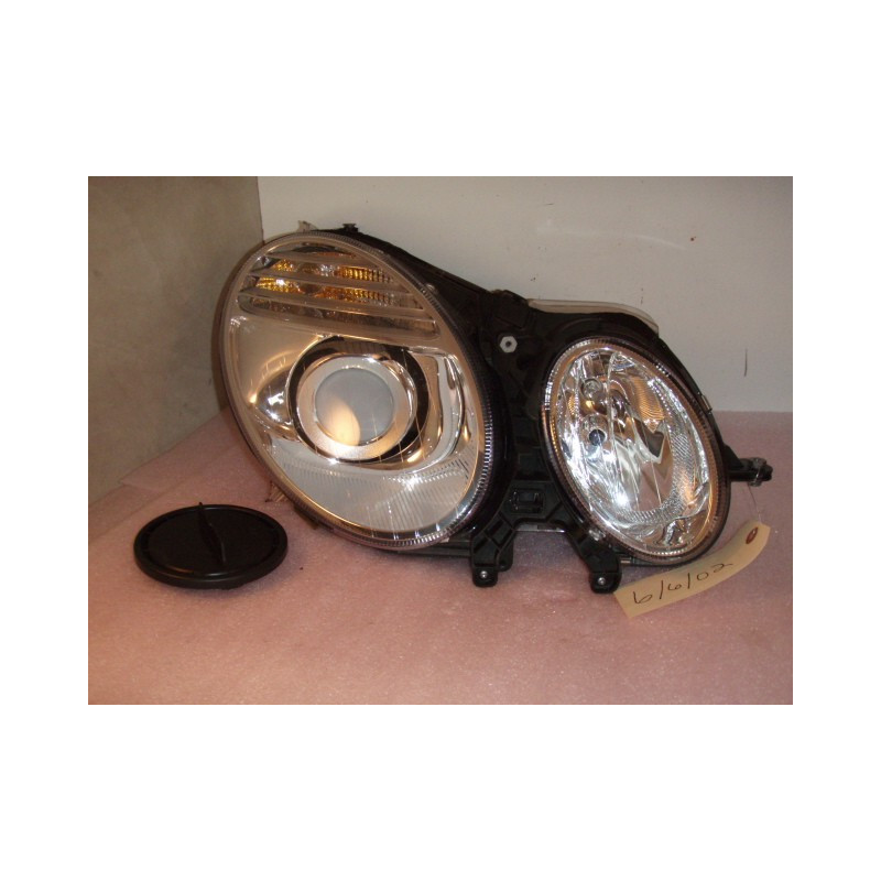 Mercedes-Benz E-Class Right Headlight 2007-2009