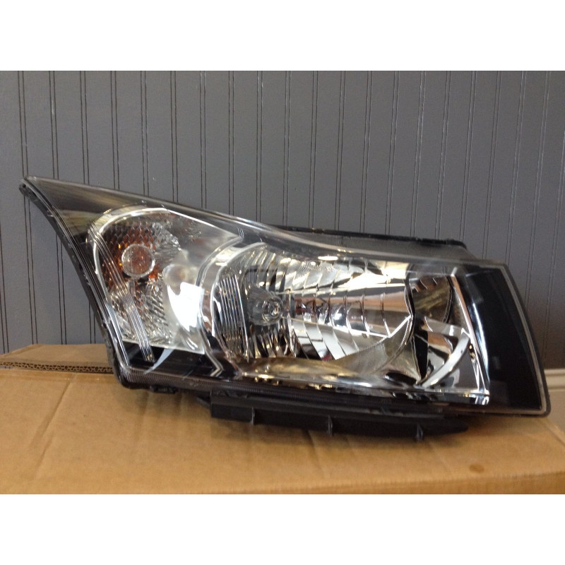 Chevrolet Cruze Right Headlight 2011-2014