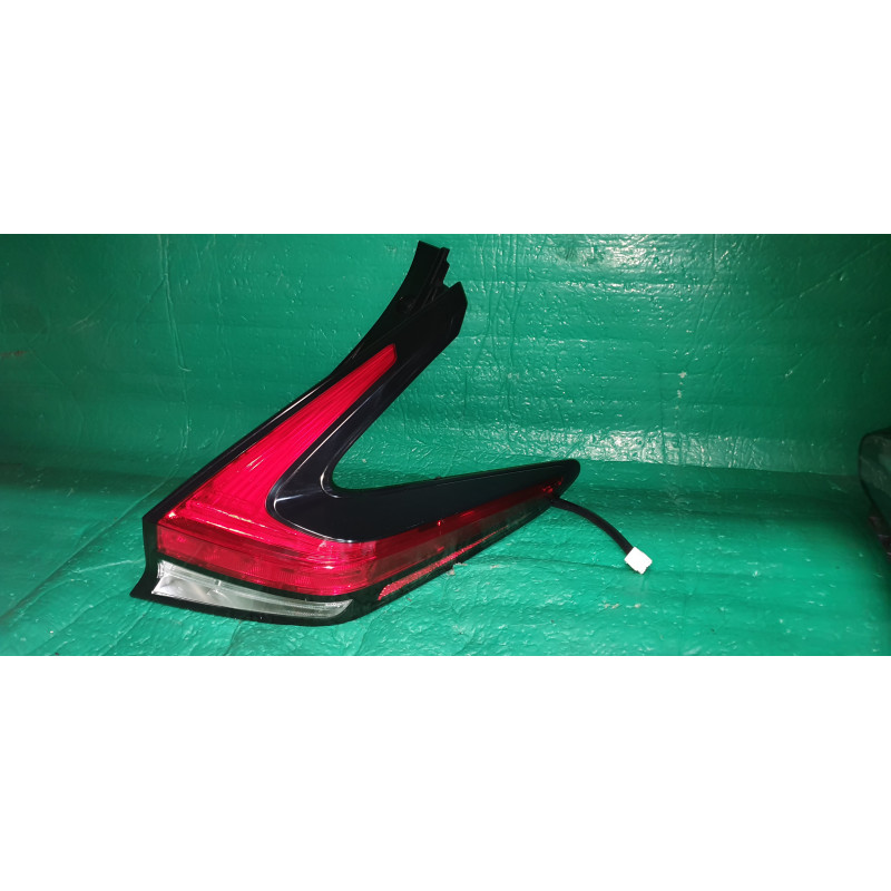 26550-5SA1A Nissan Leaf Right LED Tail Lamp 2019-2022