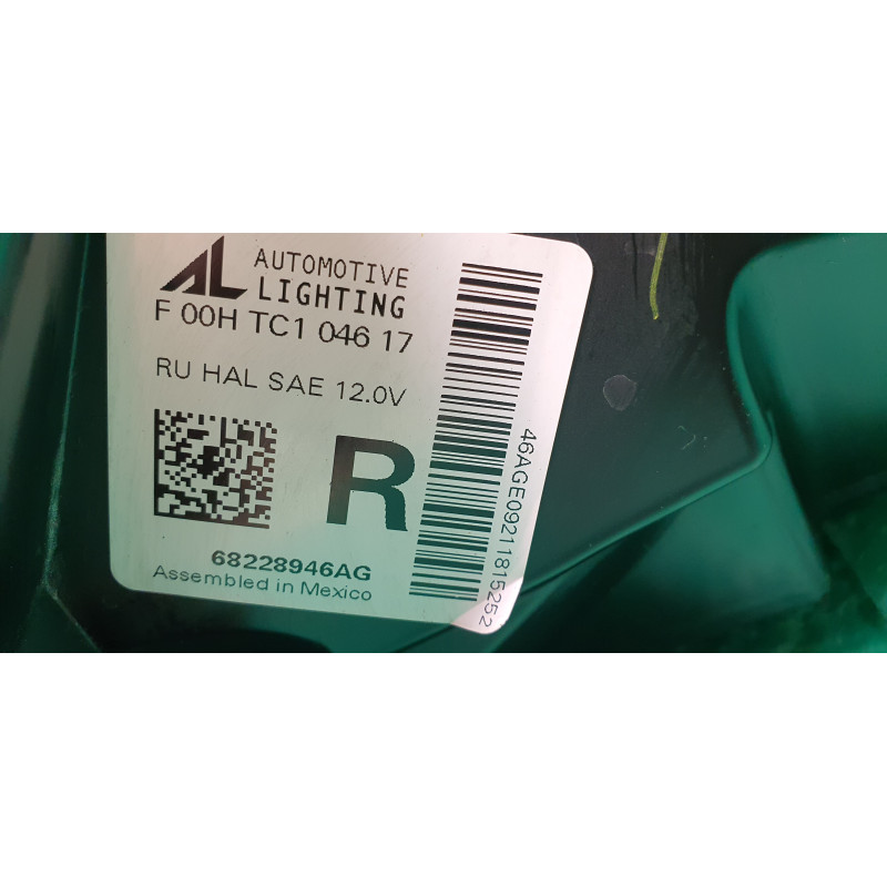 68228946AG Chrysler Pacifica Right LED Halogen Headlight 2017-2021