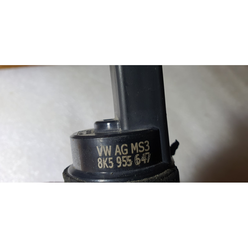 8K5955647 Audi e-tron Windshield washer pump