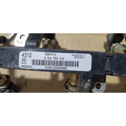 12571159 Cadillac CTS Fuel Rail Injectors 2004-2009 12572886